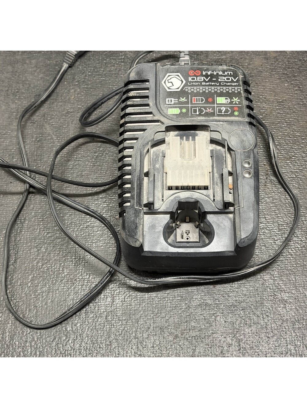 Matco Tools Infinium 10.8V-20V Li-Ion Battery Charger - Used